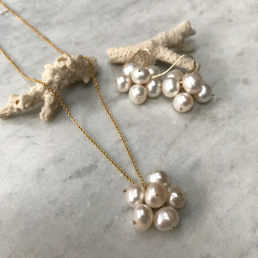 Handmade pearl cluster necklace with pearl earring