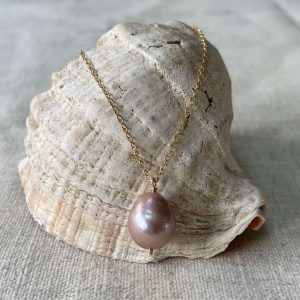 Pink Freshwater pearl necklace
